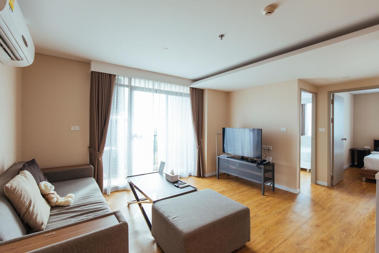 Roomme Hospitality Nang Linchee Branch Bangkok Buitenkant foto