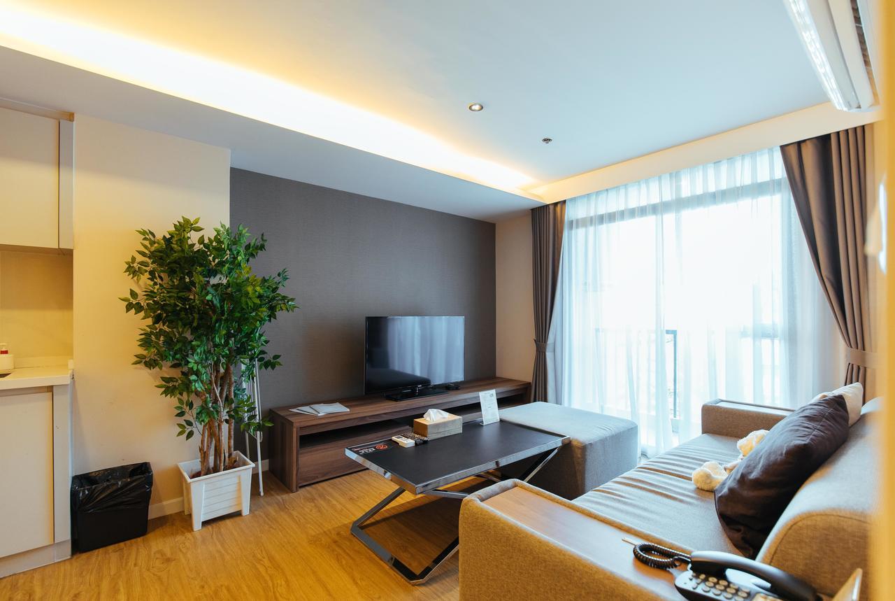 Roomme Hospitality Nang Linchee Branch Bangkok Buitenkant foto
