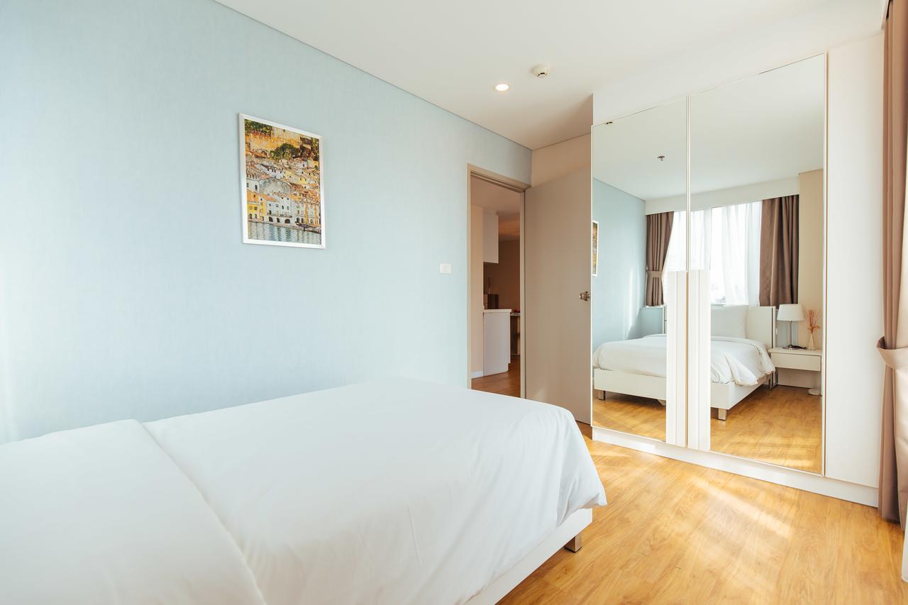 Roomme Hospitality Nang Linchee Branch Bangkok Buitenkant foto