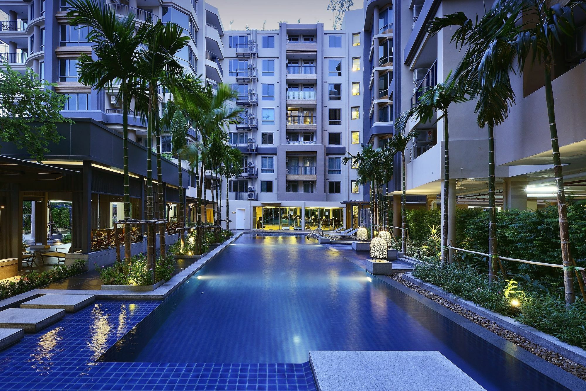 Roomme Hospitality Nang Linchee Branch Bangkok Buitenkant foto