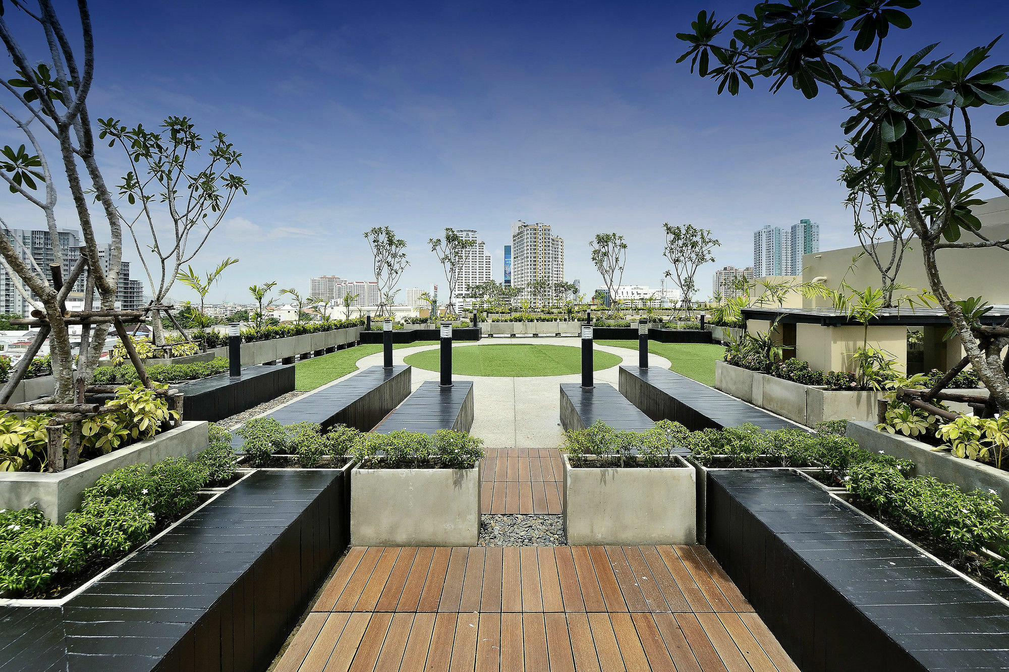 Roomme Hospitality Nang Linchee Branch Bangkok Buitenkant foto